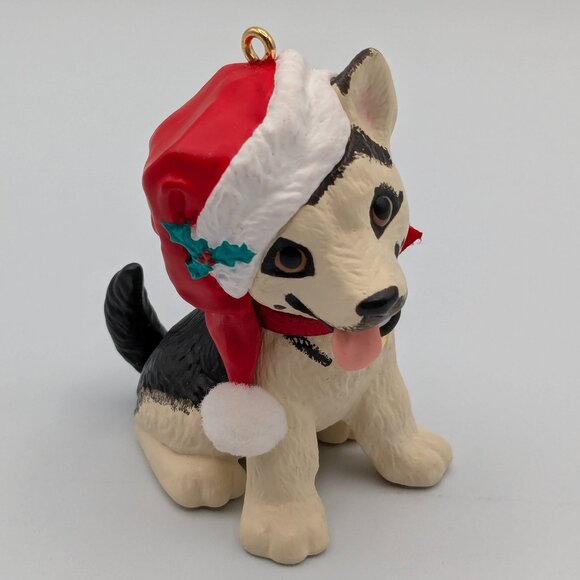 Hallmark Keepsake Puppy Love 1999, 9th in the Puppy Love Series, Ornament - Picture 1 of 11